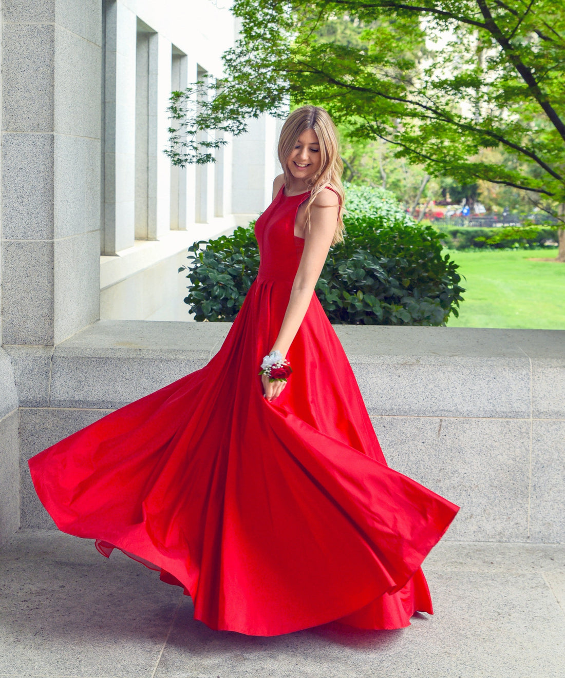 The A-line Dress: A Symbol of Elegance in the Fifties and Why It Became a Fashion Icon