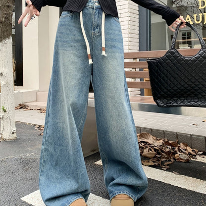 back-view-of-vintage-jeans-for-women