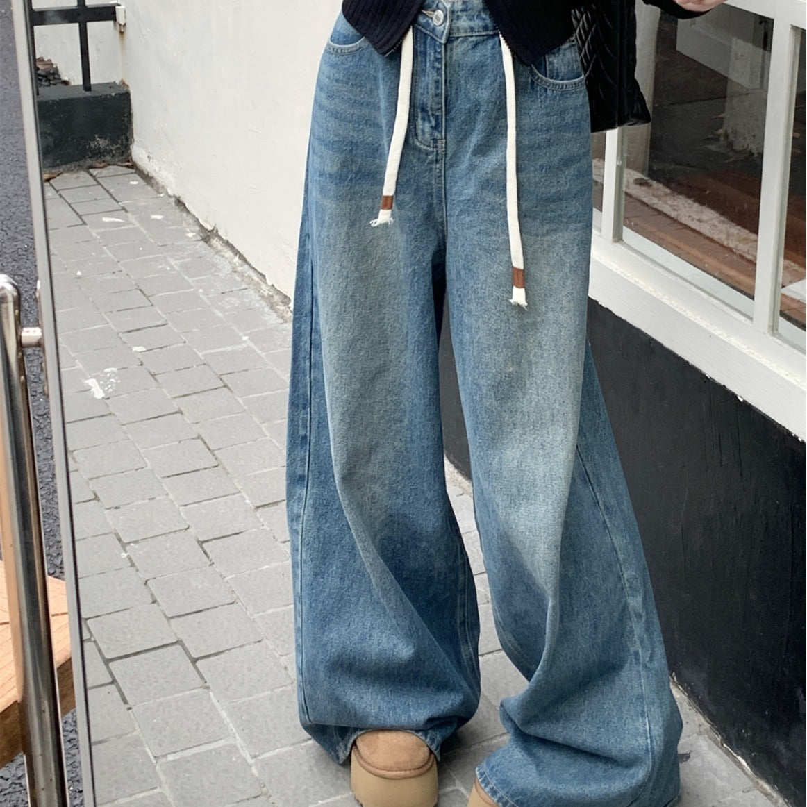 women-vintage-blue-wide-leg-jeans-front-view